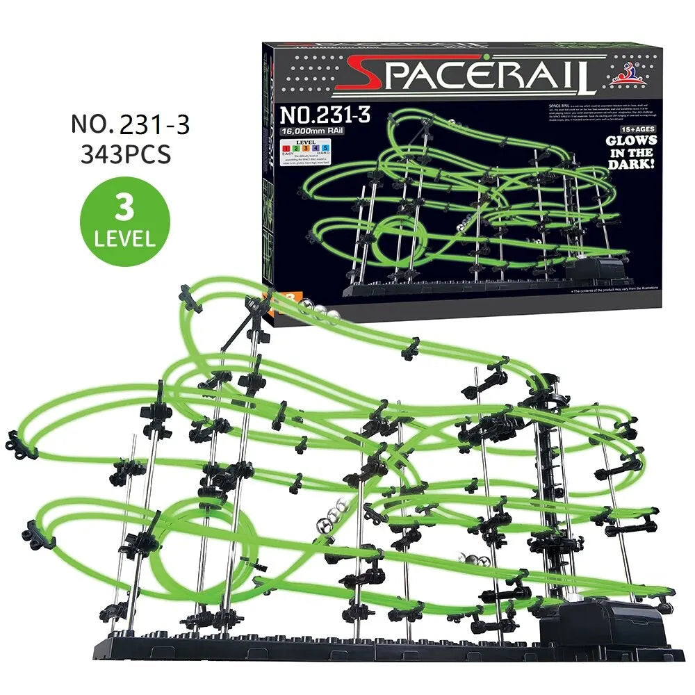SpaceRail toy set with green tracks and black supports, featuring the SpaceRail packaging.