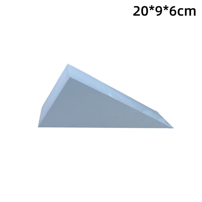 Triangular piece of material with dimensions 20*9*6cm on a white background